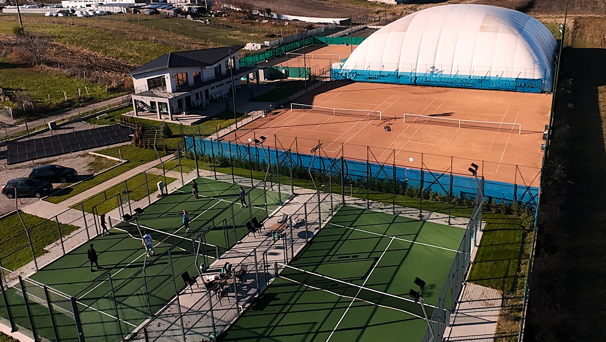 Bază sportivă – vedere aeriană